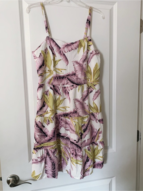 LOFT Dresses & Skirts - LOFT White Mini Dress with Pink and Olive Leaf Print